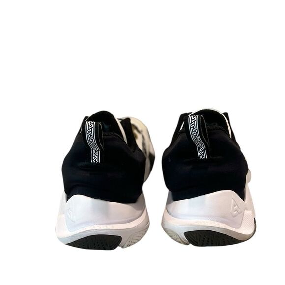 Nike Giannis Immortality Championship White Black Metallic Gold Men’s Size 10 main image 7
